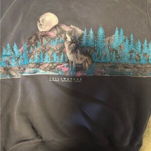 Abercrombie Yellowstone sweatshirt